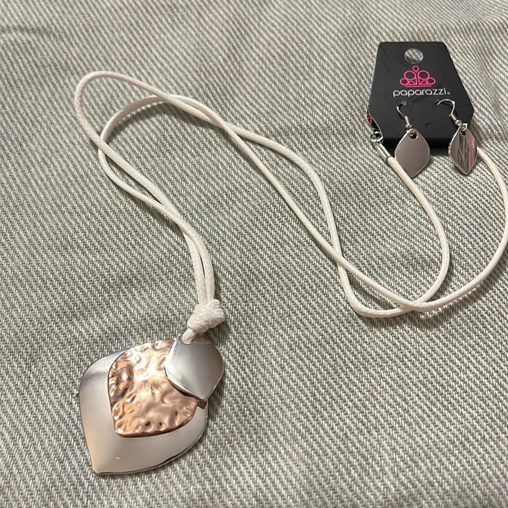 Paparazzi Earrings and Necklace Set